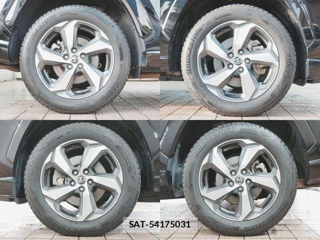 Toyota RAV4 PHV 2021-05 6642328-5