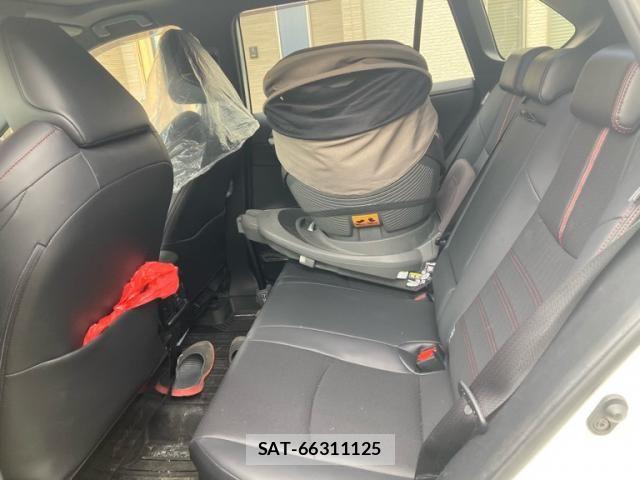 Toyota RAV4 PHV 2021-08 6997694-13