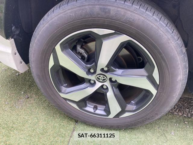 Toyota RAV4 PHV 2021-08 6997694-6
