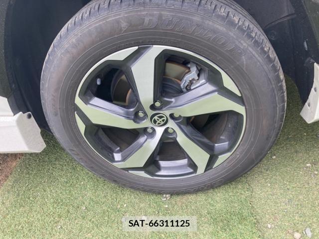 Toyota RAV4 PHV 2021-08 6997694-7