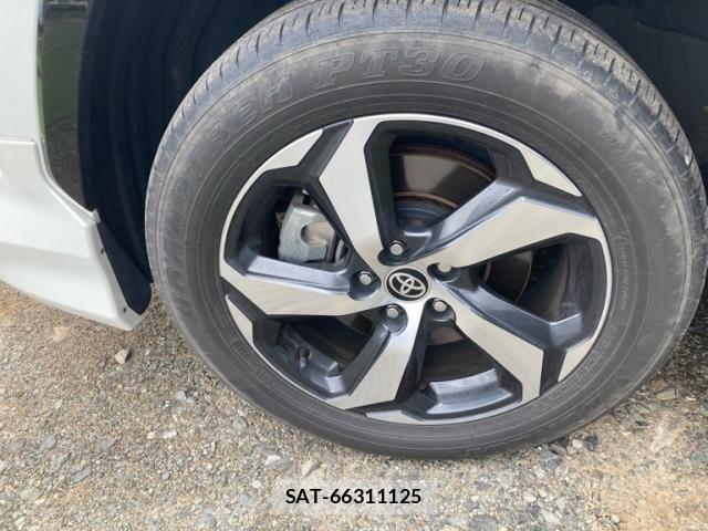 Toyota RAV4 PHV 2021-08 6997694-8