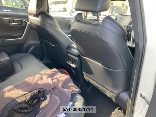 Toyota RAV4 PHV 2022-03 6997695-9