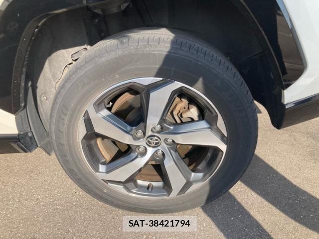 Toyota RAV4 PHV 2022-03 6997695-6