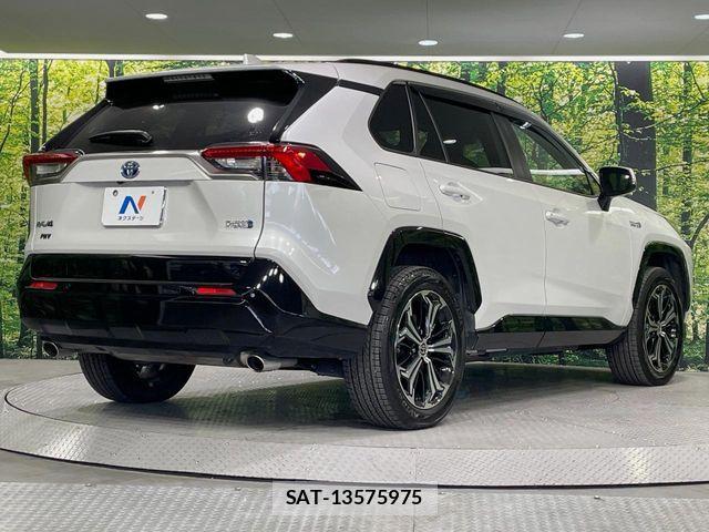 Toyota RAV4 PHV 2024-08 7060439-16