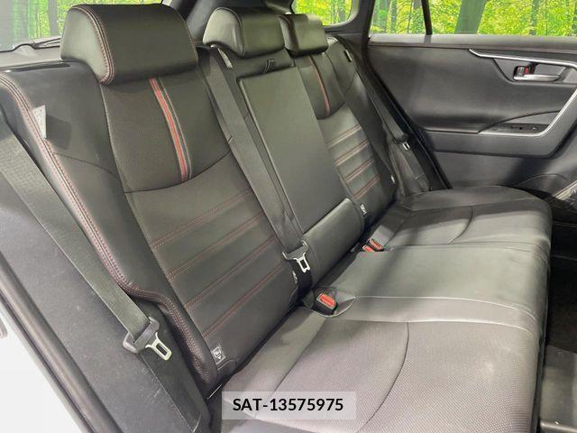 Toyota RAV4 PHV 2024-08 7060439-8