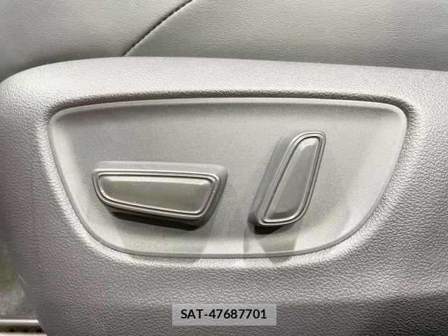 Toyota RAV4 PHV 2021-05 7252115-7