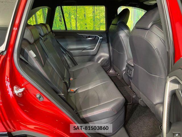 Toyota RAV4 PHV 2021-08 7272817-7