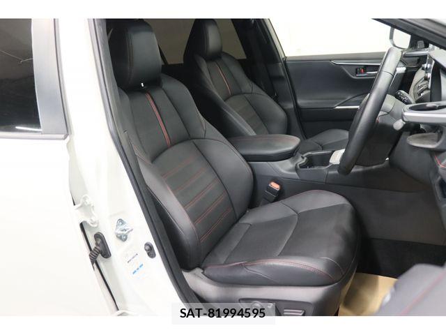 Toyota RAV4 PHV 2022-04 7329695-18