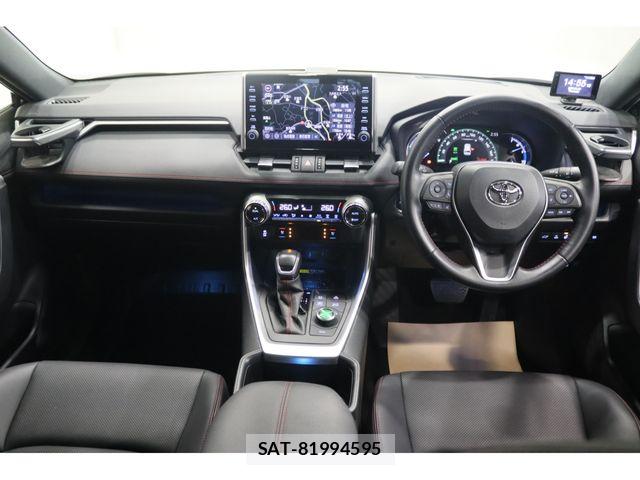 Toyota RAV4 PHV 2022-04 7329695-4