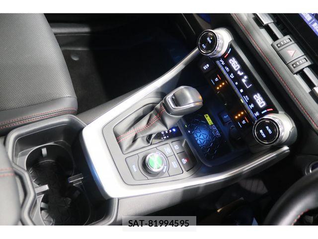 Toyota RAV4 PHV 2022-04 7329695-7