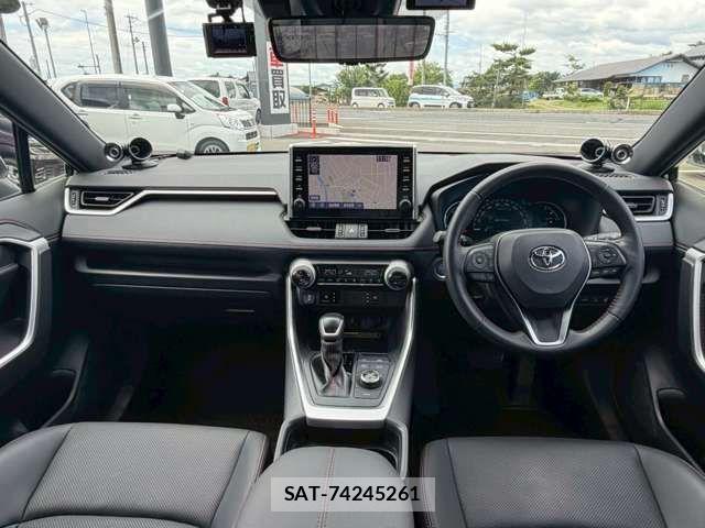 Toyota RAV4 PHV 2021-06 7502575-14