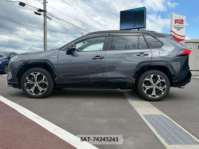 Toyota RAV4 PHV 2021-06 7502575-17