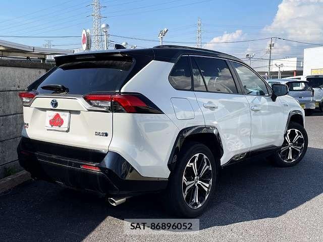 Toyota RAV4 PHV 2022-03 7619537-2