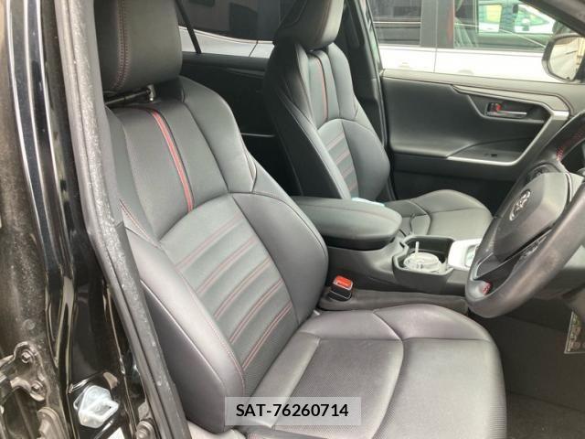 Toyota RAV4 PHV 2021-09 7619538-10