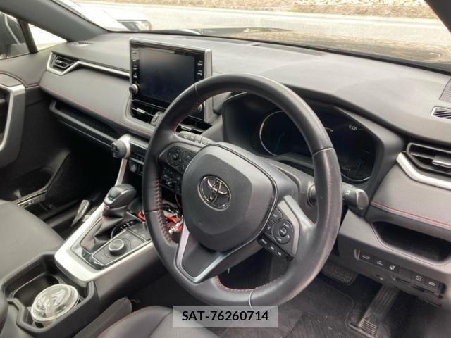 Toyota RAV4 PHV 2021-09 7619538-13