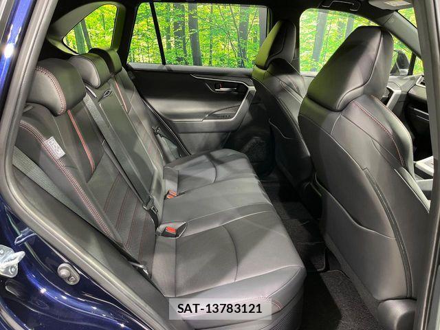 Toyota RAV4 PHV 2021-06 7727845-9