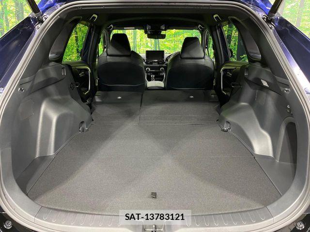 Toyota RAV4 PHV 2021-06 7727845-10
