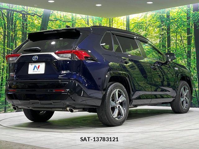 Toyota RAV4 PHV 2021-06 7727845-17