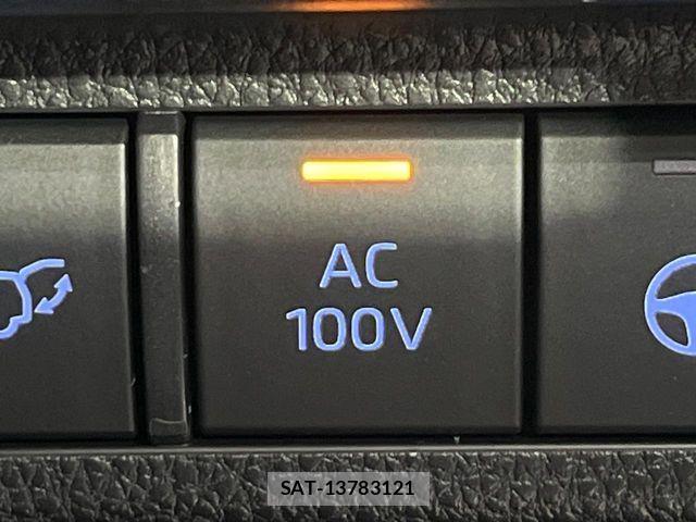 Toyota RAV4 PHV 2021-06 7727845-6