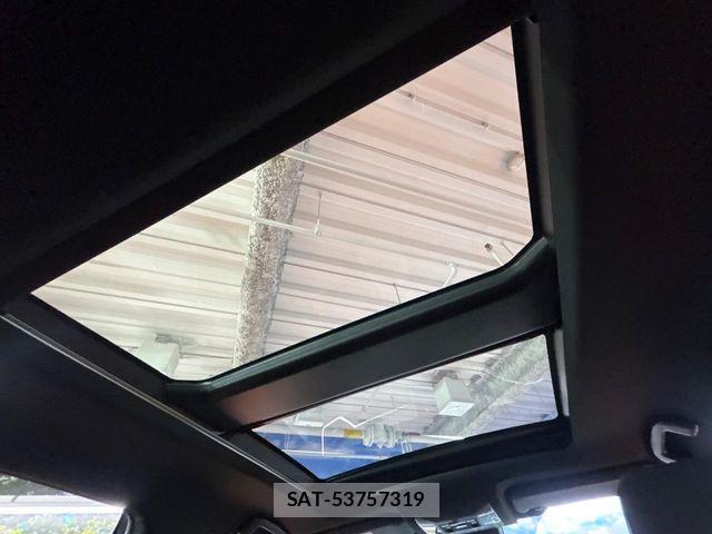 Toyota RAV4 PHV 2021-11 7727844-2