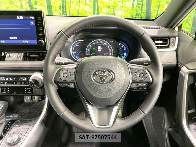 Toyota RAV4 PHV 2021-10 7788702-12