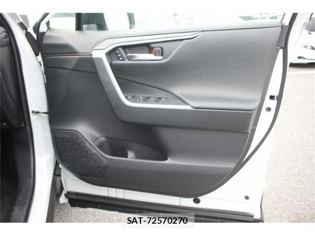 Toyota RAV4 PHV 2023-02 7903305-18