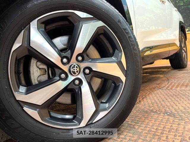 Toyota RAV4 PHV 2022-04 7980828-12