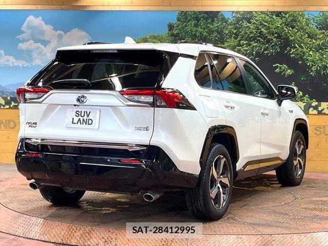 Toyota RAV4 PHV 2022-04 7980828-17