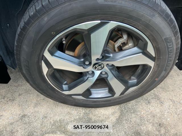 Toyota RAV4 PHV 2020-10 8037901-10