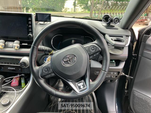 Toyota RAV4 PHV 2020-10 8037901-15