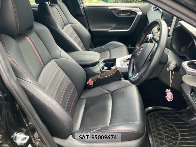 Toyota RAV4 PHV 2020-10 8037901-16