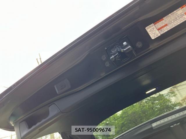 Toyota RAV4 PHV 2020-10 8037901-22