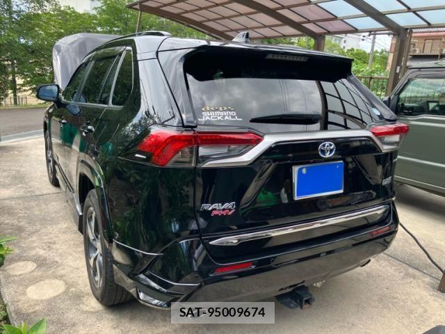 Toyota RAV4 PHV 2020-10 8037901-3