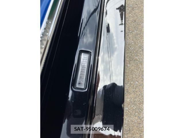 Toyota RAV4 PHV 2020-10 8037901-5