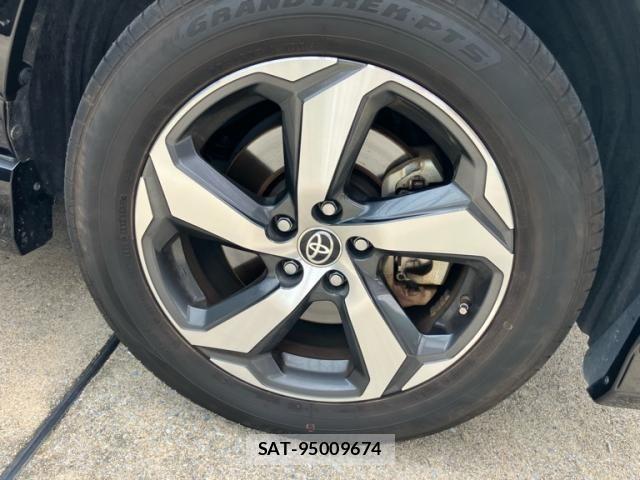 Toyota RAV4 PHV 2020-10 8037901-6