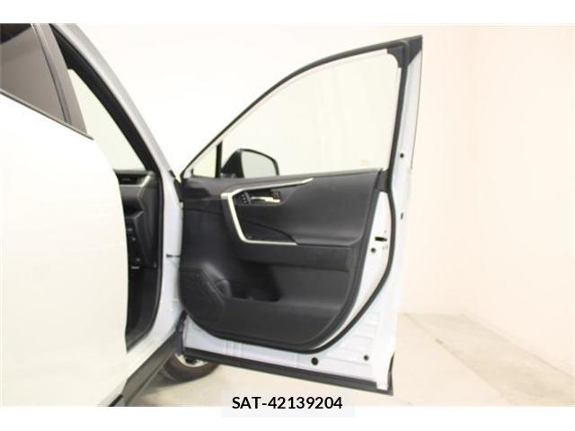 Toyota RAV4 PHV 2023-08 8075329-28
