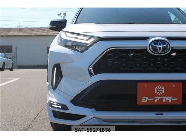Toyota RAV4 PHV 2023-03 8101558-8
