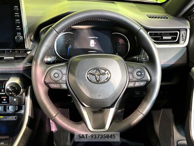 Toyota RAV4 PHV 2021-09 8101560-10
