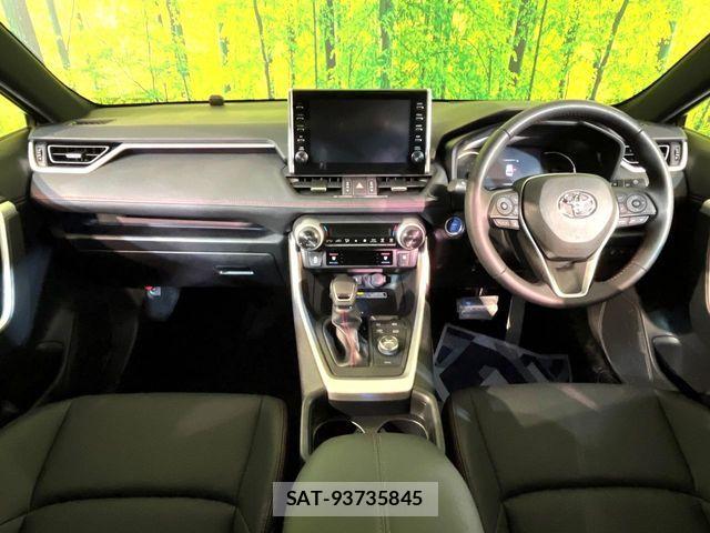 Toyota RAV4 PHV 2021-09 8101560-1