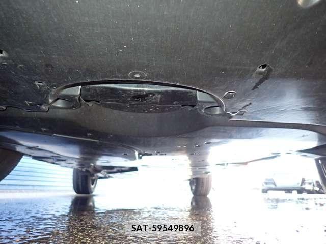 Toyota RAV4 PHV 2021-10 8101563-10