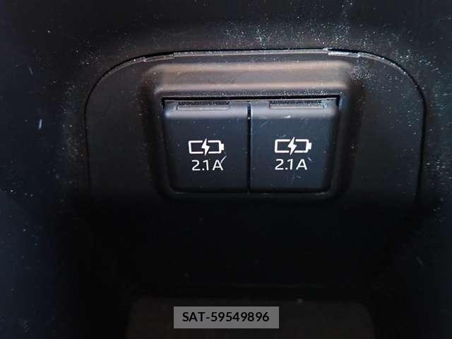 Toyota RAV4 PHV 2021-10 8101563-19