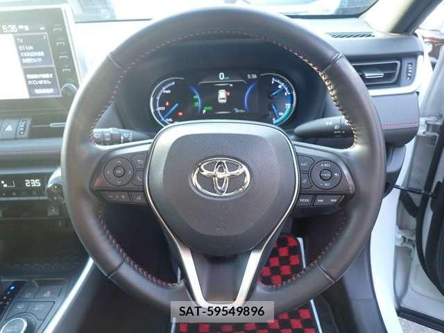 Toyota RAV4 PHV 2021-10 8101563-20