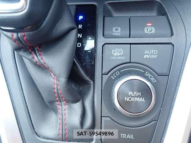 Toyota RAV4 PHV 2021-10 8101563-21
