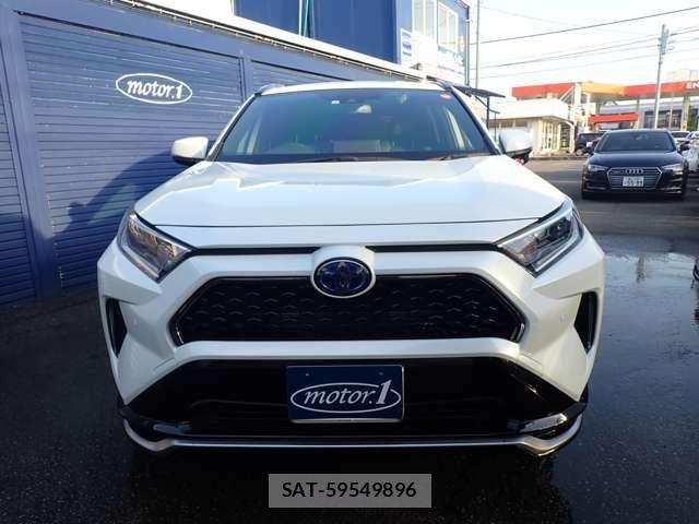 Toyota RAV4 PHV 2021-10 8101563-4