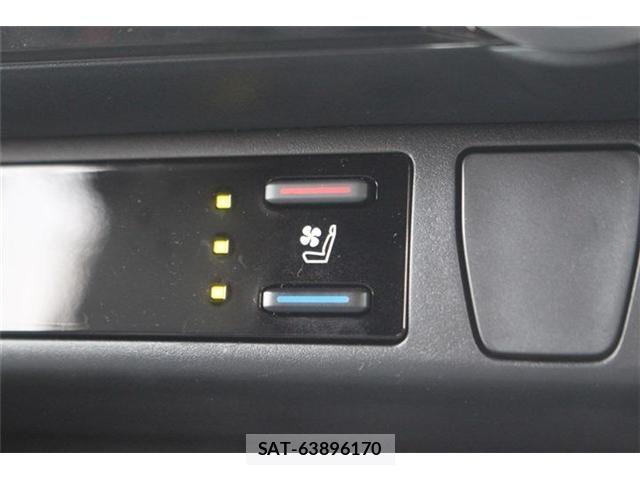Toyota RAV4 PHV 2022-06 8159114-4