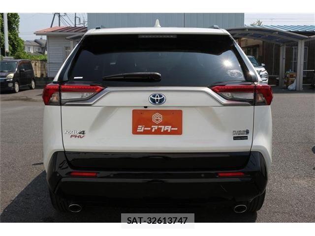 Toyota RAV4 PHV 2021-04 8209850-9