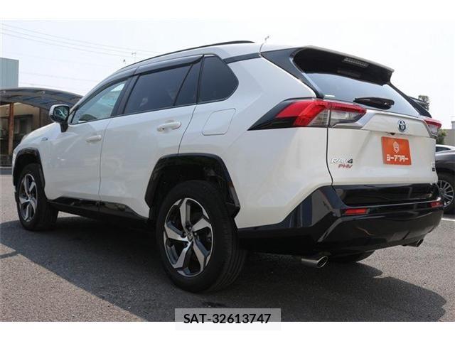 Toyota RAV4 PHV 2021-04 8209850-20