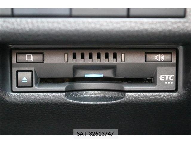 Toyota RAV4 PHV 2021-04 8209850-4