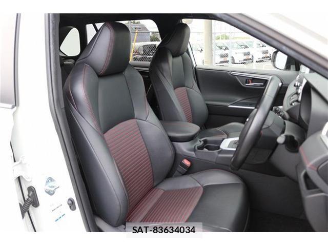 Toyota RAV4 PHV 2020-09 8231601-15