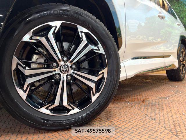 Toyota RAV4 PHV 2023-11 8246510-11